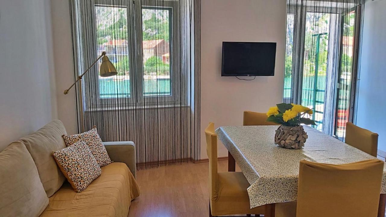 Apartment Mandic Omis Luaran gambar
