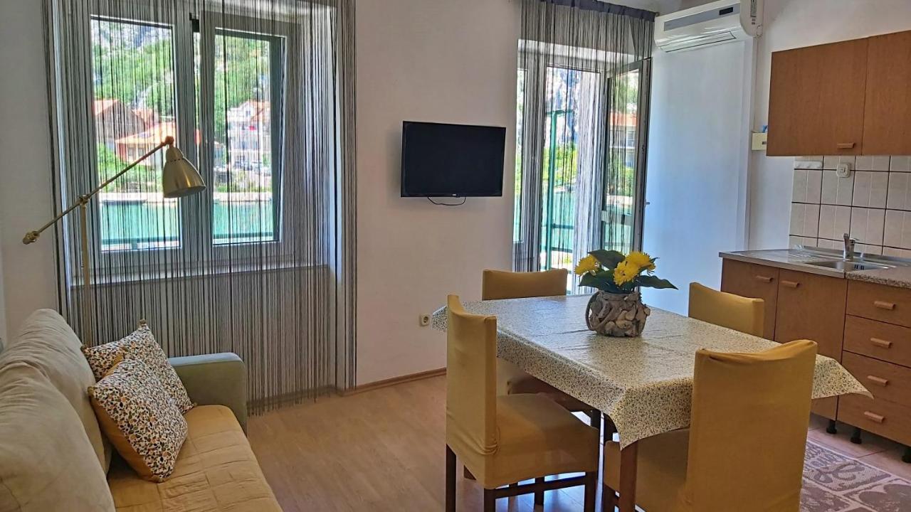 Apartment Mandic Omis Luaran gambar